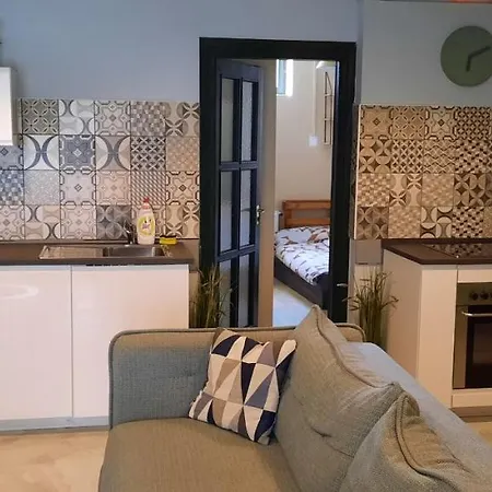 Csenge Apartman Apartament